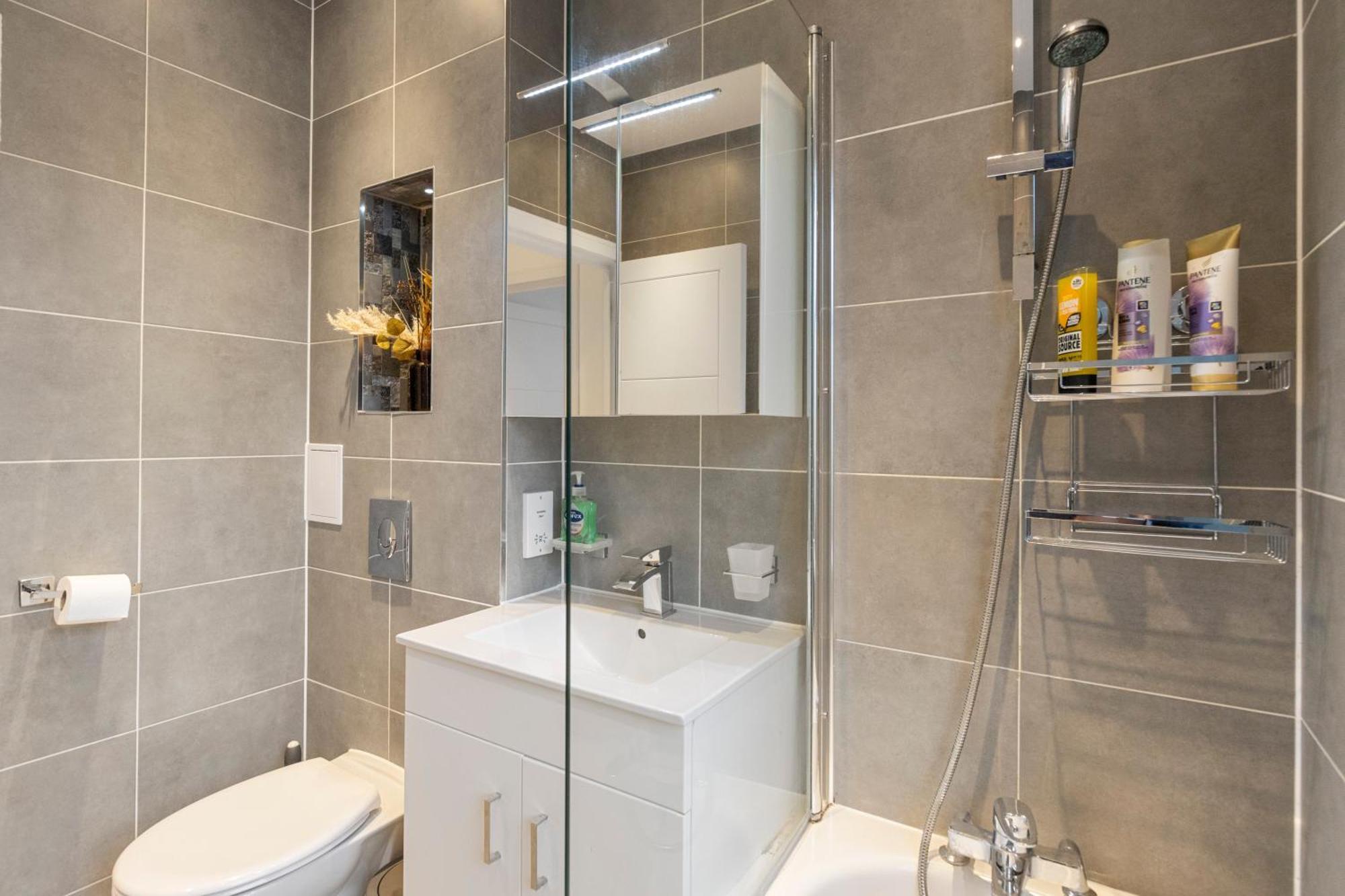 Cosy Retreat In The Heart Of Golders Green London Exterior photo